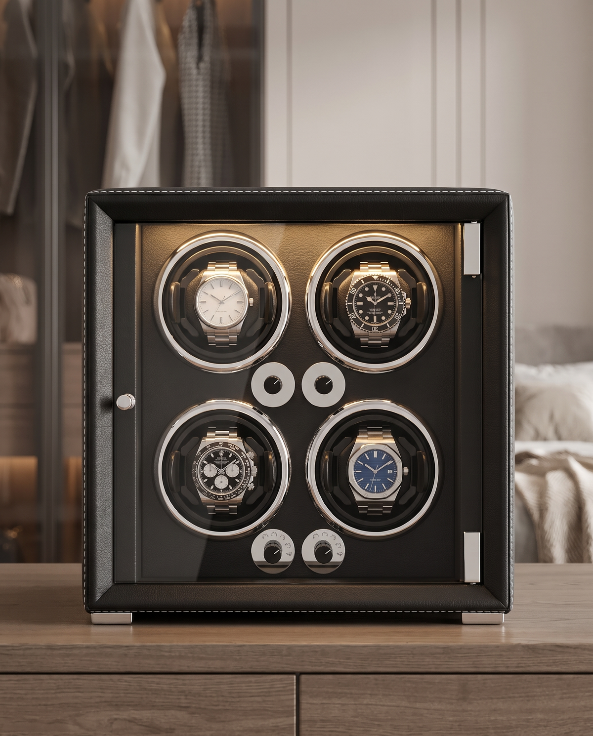 Quatre montres différentes dans le remontoir Andromède 4