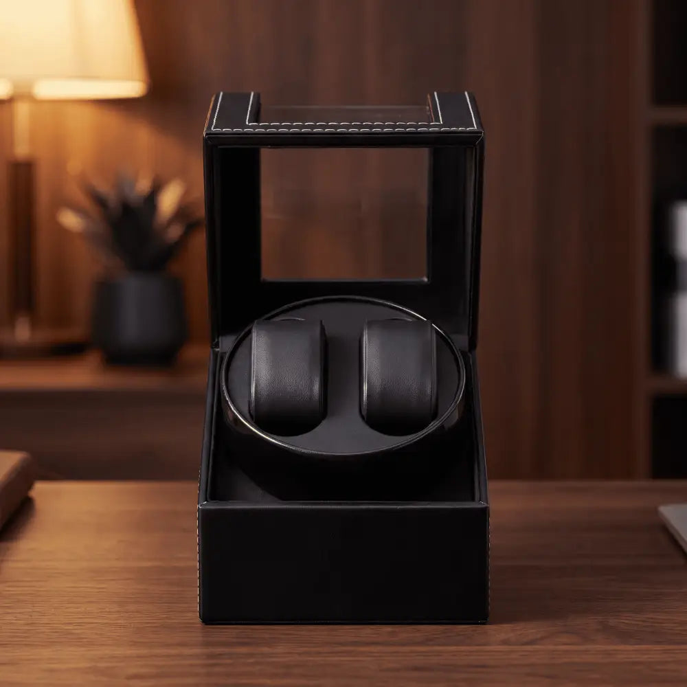 Remontoir Nocturne noir carbone — Maison Orvian